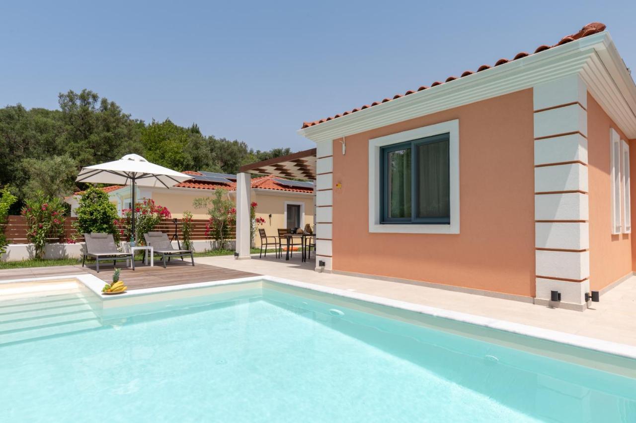 Perithia Suites Bagian luar foto