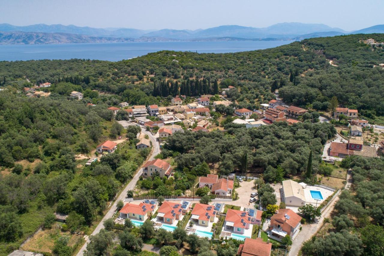 Perithia Suites Bagian luar foto