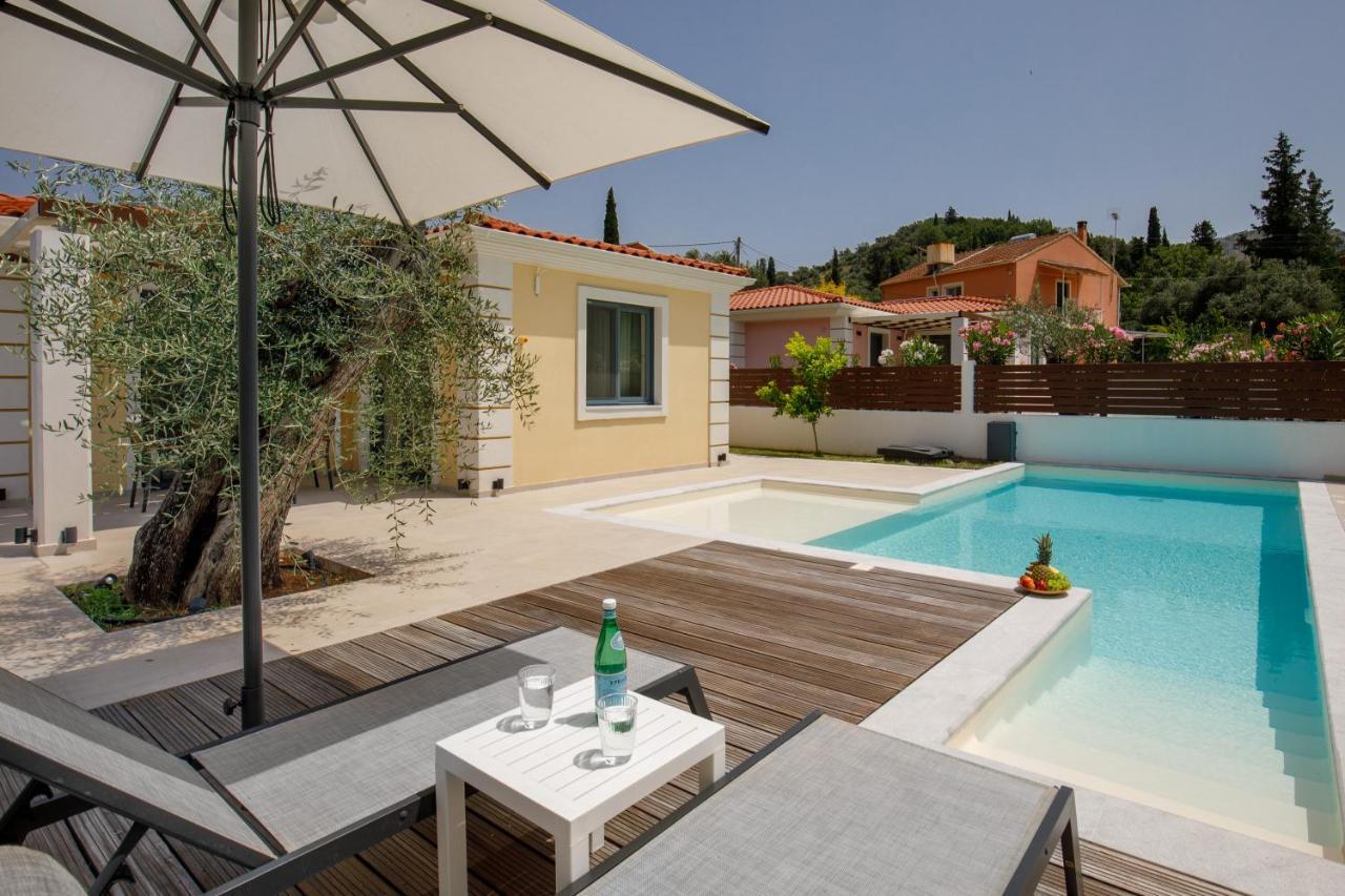 Perithia Suites Bagian luar foto